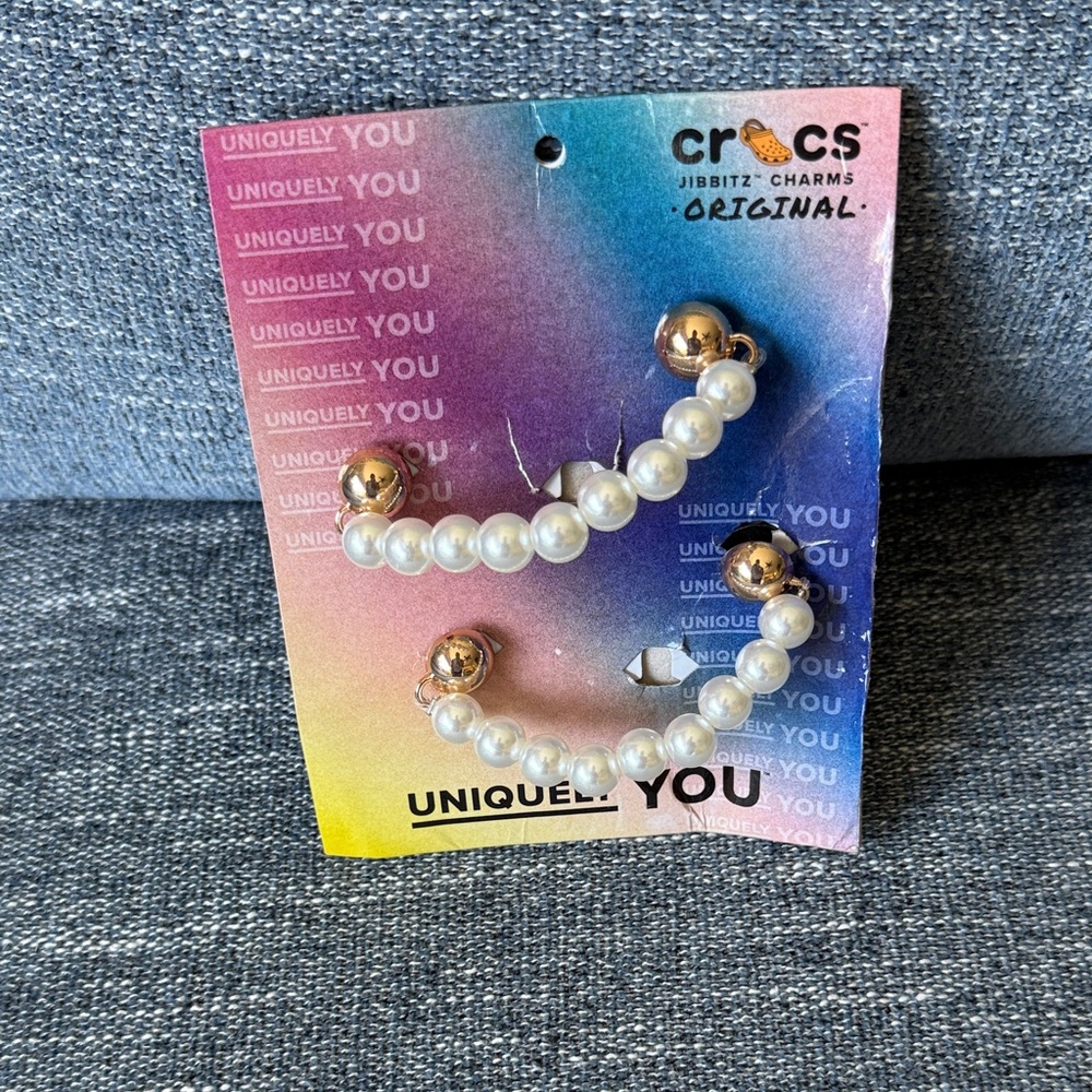 CROCS Pearl and Gold Hair Charms
